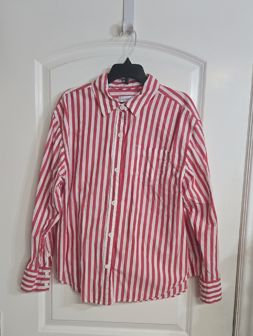 Liz Claiborne M Red and White Vertical Stripe Button-Up Shirt